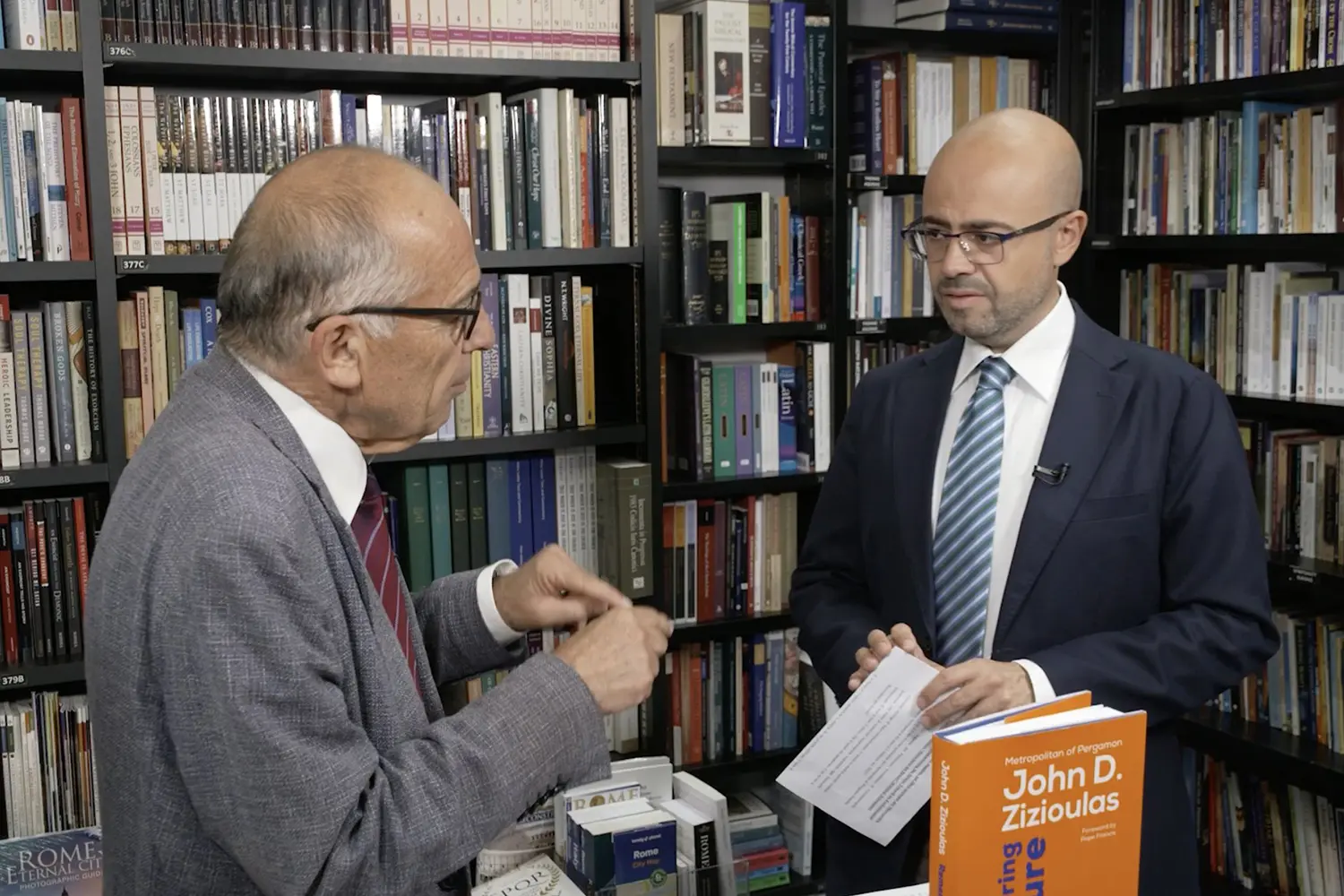 Prof. Nikos Tzoitis Presenting Metropolitan John's Book in Italian